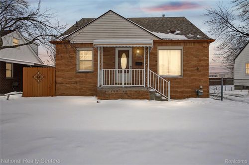 18890 Birmingham St, Roseville, MI, 48066-4121 | Card Image