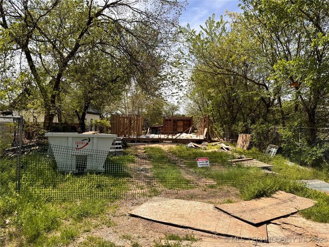 back yard | Image 17
