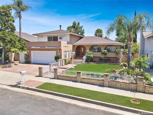 13742 Aldergrove St, Sylmar, CA, 91342-1717 | Card Image