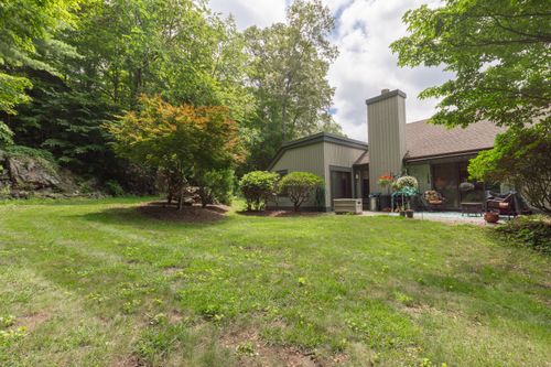 b-884 Heritage Vlg, Southbury, CT, 06488-1345 | Card Image