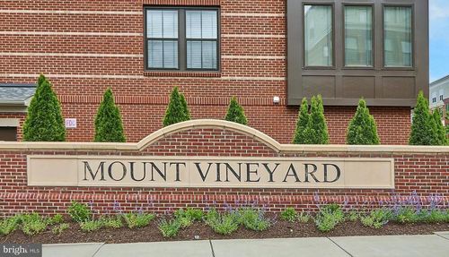 3982 Norton Pl, FAIRFAX, VA, 22030-3734 | Card Image
