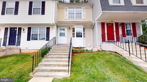 8551 Braxted Ln, MANASSAS, VA, 20110-4575 | Card Image