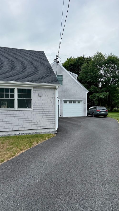 5 Douglas Cir, Rye, NH, 03870-2616 | Card Image