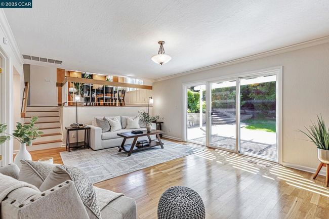 Family Room | Image 6