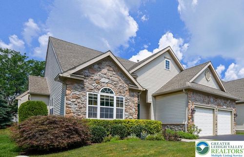 6632 Blue Heather Ct, Macungie, PA, 18062-8493 | Card Image