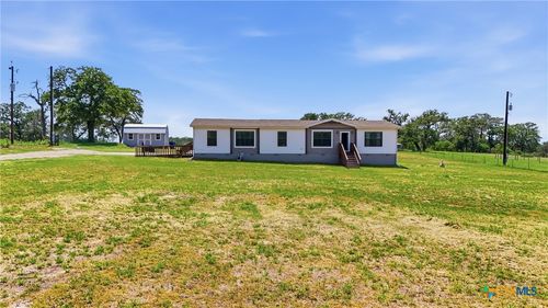 400 Lyon Rd, Seguin, TX, 78155-8287 | Card Image