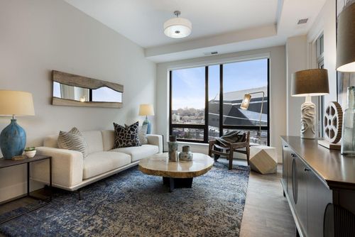 apt-512-212 10th Ave S, Minneapolis, MN, 55415-1372 | Card Image