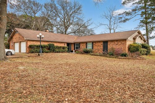 2090 Fort Drive, Longview, TX, 75604 | Card Image