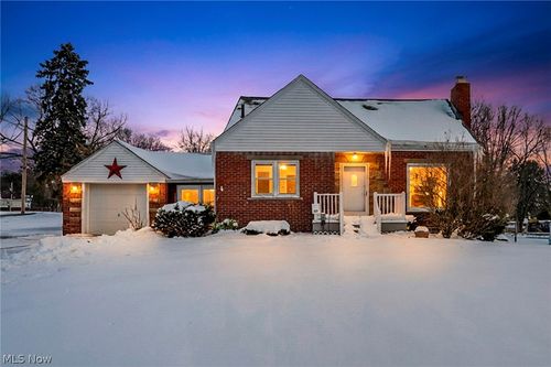 176 Saratoga Ave Nw, Canton, OH, 44708-5768 | Card Image