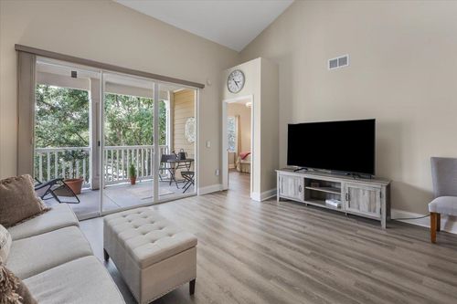 apt-436-2801 Chancellorsville Dr, TALLAHASSEE, FL, 32312-4818 | Card Image