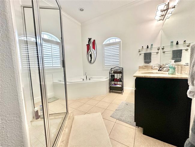 primary bath | Image 12
