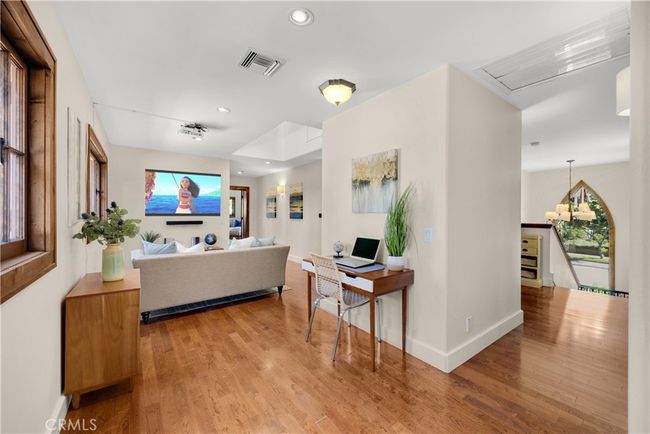 Upstairs loft | Image 22