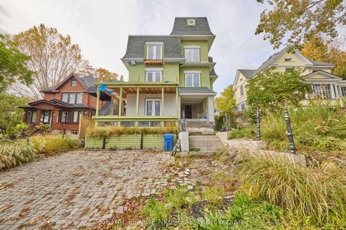 5427 River Rd, Niagara Falls, ON, L2E3H1 | Card Image