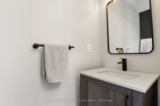 173 W Oak Trail, House attached with 3 bedrooms, 3 bathrooms and 1 parking in Kitchener ON | Image 5