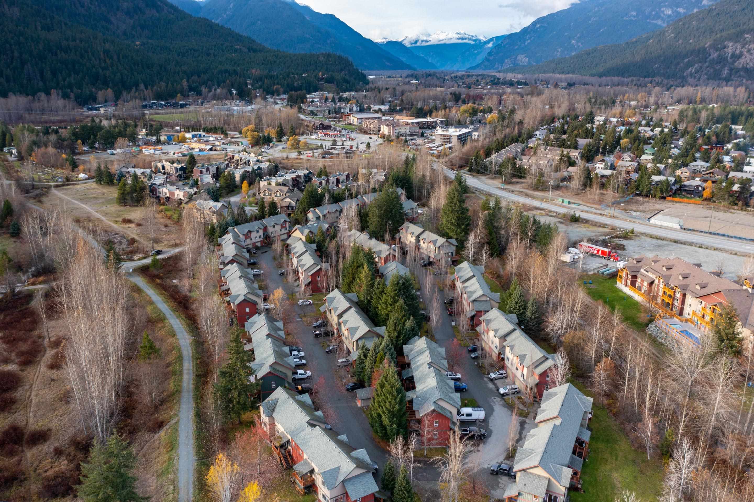 62 - 1450 Vine Road, Townhouse with 3 bedrooms, 2 bathrooms and 4 parking in Pemberton BC | Image 29