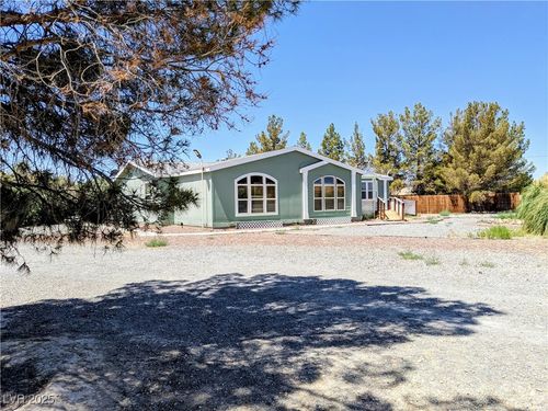 1411 Lanette Cir, Pahrump, NV, 89060-3247 | Card Image