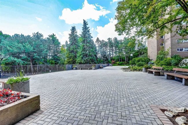 1806 - 240 Scarlett Rd, Condo with 1 bedrooms, 1 bathrooms and 1 parking in York ON | Image 14