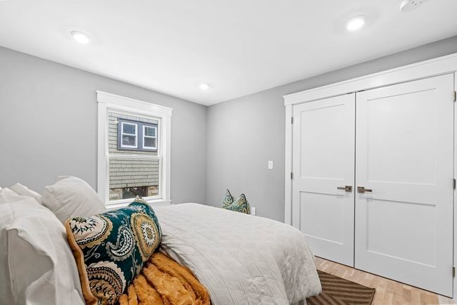 1 - 27 Central Rd, Condo with 4 bedrooms, 3 bathrooms and null parking in Somerville MA | Image 26