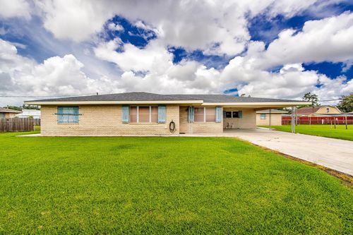 204 Ayo St, Raceland, LA, 70394-3103 | Card Image