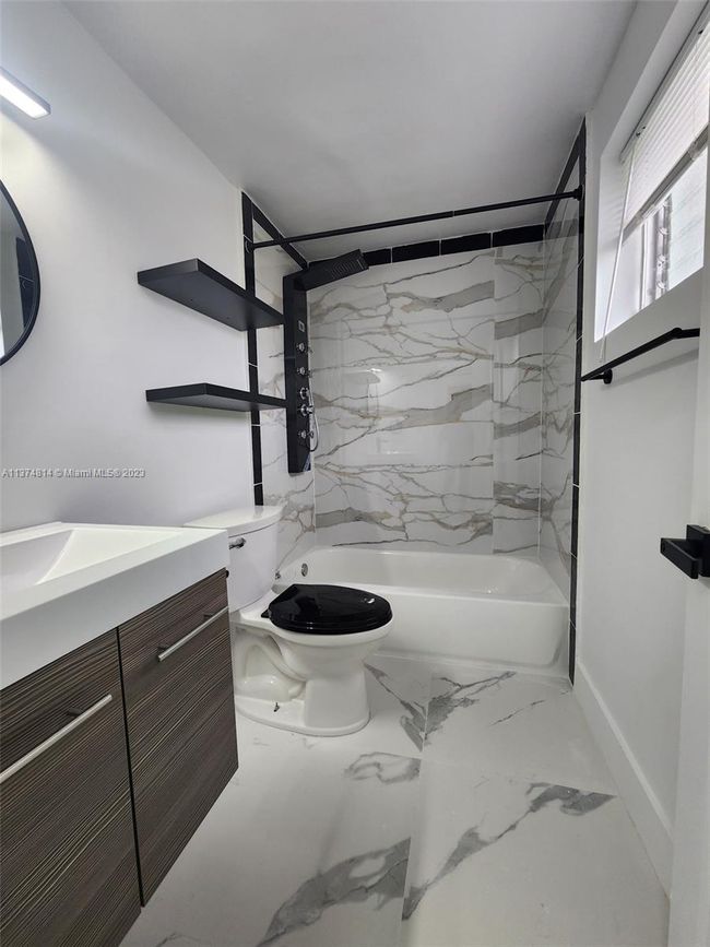 205 - 2101 Normandy Dr, Condo with 1 bedrooms, 1 bathrooms and null parking in Miami Beach FL | Image 28