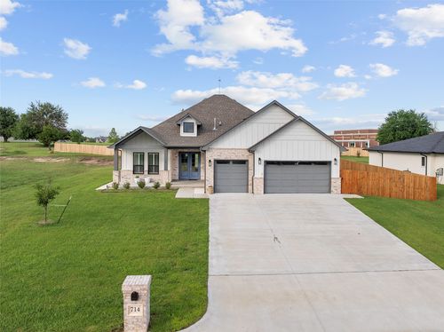 714 Prairie View Rd, Ardmore, OK, 73401 | Card Image