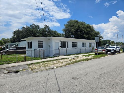 8200 Nw 23rd Ave, Miami, FL, 33147-4810 | Card Image