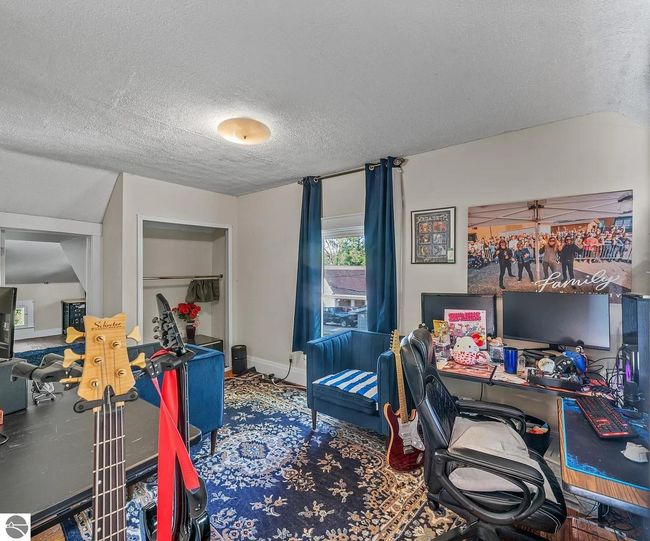 405 E Saginaw St, House other with 4 bedrooms, 2 bathrooms and null parking in Saint Louis MI | Image 15