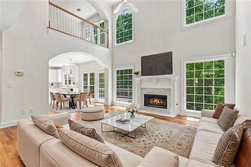 1128 Promontory Dr, Marietta, GA, 30062-2992 | Card Image