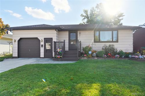 83 Danielle Dr, Cheektowaga, NY, 14227-3405 | Card Image