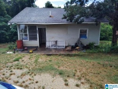 439 Lakeshore Cir, ADAMSVILLE, AL, 35005-2619 | Card Image