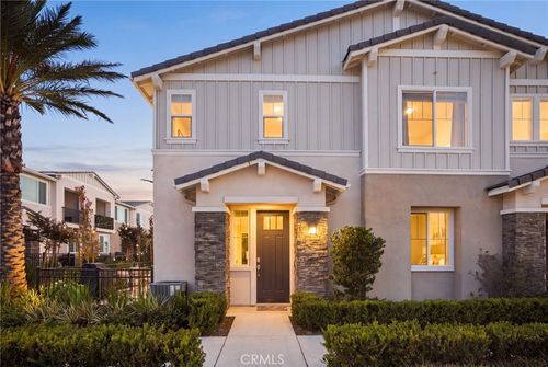 426-16502 Casa Grande Ave, Fontana, CA, 92336-6110 | Card Image