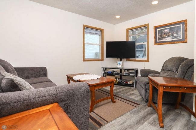 living room.jpg | Image 6