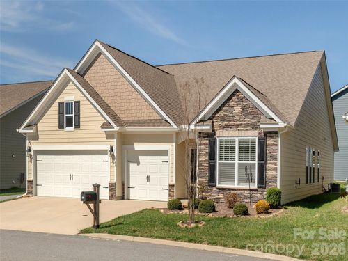 748 Summerfield Pl, Flat Rock, NC, 28731-1090 | Card Image