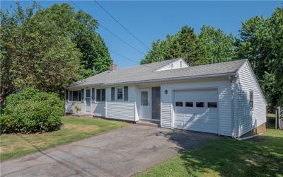 11 Murphy Circle, House other with 3 bedrooms, 1 bathrooms and 5 parking in Middletown RI | Image 3