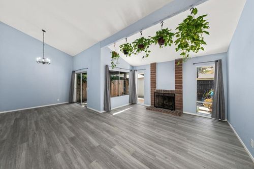 2147 Citrus Tree Ln, Spring Valley, CA, 91977 | Card Image