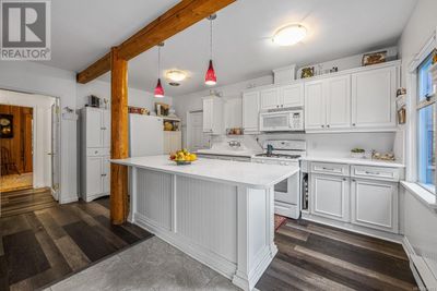 5105 Arthurs Rd, House other with 3 bedrooms, 2 bathrooms and 4 parking in Hornby Island BC | Image 2