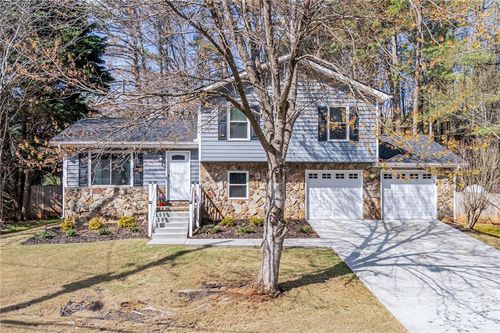 427 Arbour Run, Suwanee, GA, 30024-2582 | Card Image