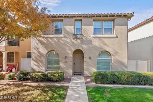 955 S Henry Ln, Gilbert, AZ, 85296-1477 | Card Image