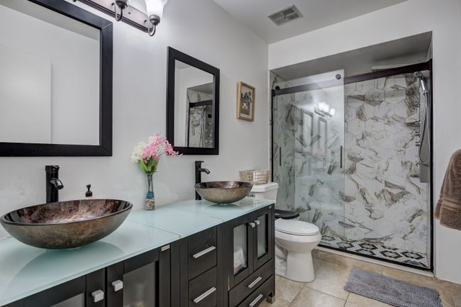 6255 Celeste Rd, Condo with 4 bedrooms, 4 bathrooms and null parking in West Bloomfield MI | Image 35