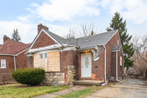 11137 E Outer Dr, Detroit, MI, 48224-3060 | Card Image
