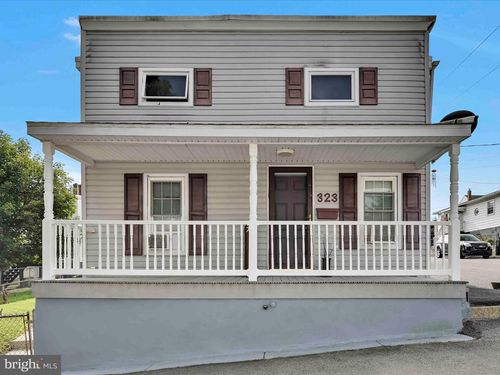 323 Hickory St, MINERSVILLE, PA, 17954-1800 | Card Image