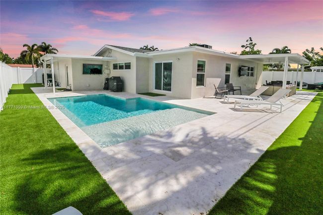1990 Ne 35 Th St, House other with 3 bedrooms, 2 bathrooms and null parking in Lighthouse Point FL | Image 28