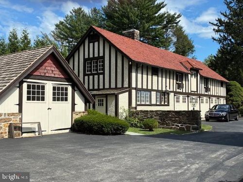 809 Mill Rd, BRYN MAWR, PA, 19010-2135 | Card Image