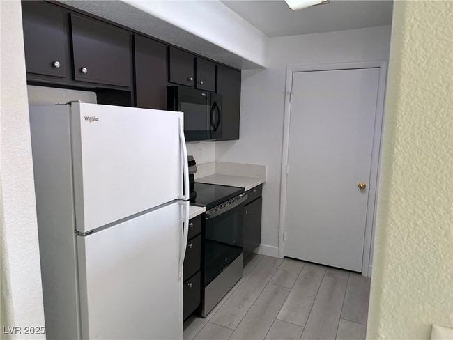 2155 - 2300 E Silverado Ranch Blvd, Condo with 2 bedrooms, 2 bathrooms and null parking in Las Vegas NV | Image 8
