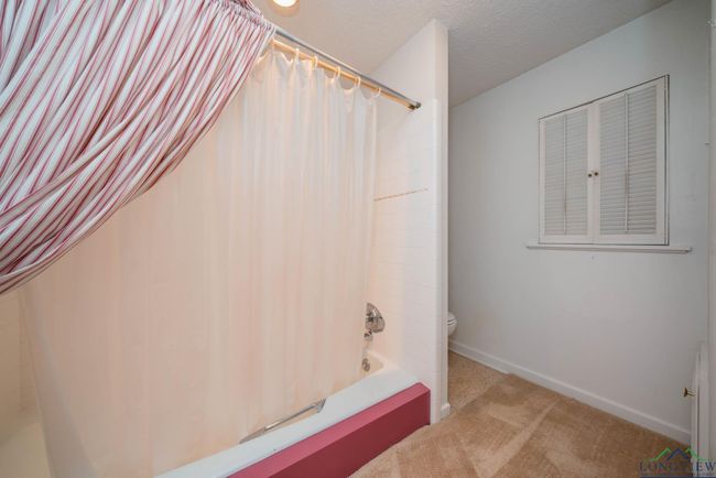 107 Tulip St, House other with 3 bedrooms, 3 bathrooms and null parking in White Oak TX | Image 40