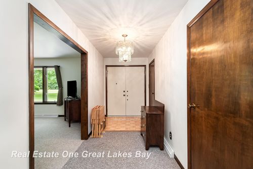 13840 Dice Rd, Hemlock, MI, 48626-8422 | Card Image