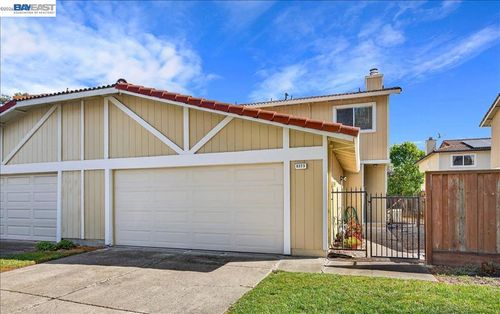8373 Locust Pl, Dublin, CA, 94568 | Card Image