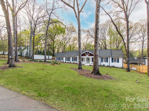 1632 Burtonwood Cir, Charlotte, NC, 28212-7019 | Card Image