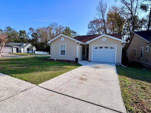 7866 Aquarius Cir S, Jacksonville, FL, 32216-1583 | Card Image
