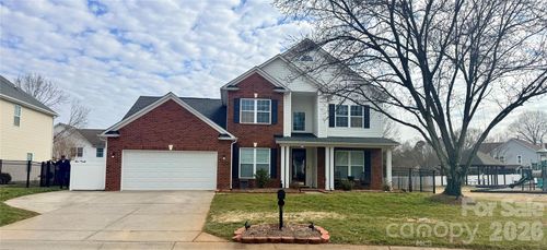 2132 Bluebonnet Ln, Matthews, NC, 28104-8558 | Card Image